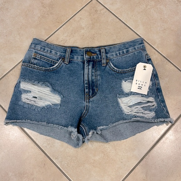 Billabong Pants - Brand🆕😍🔥😍 BILLABONG denim shorts